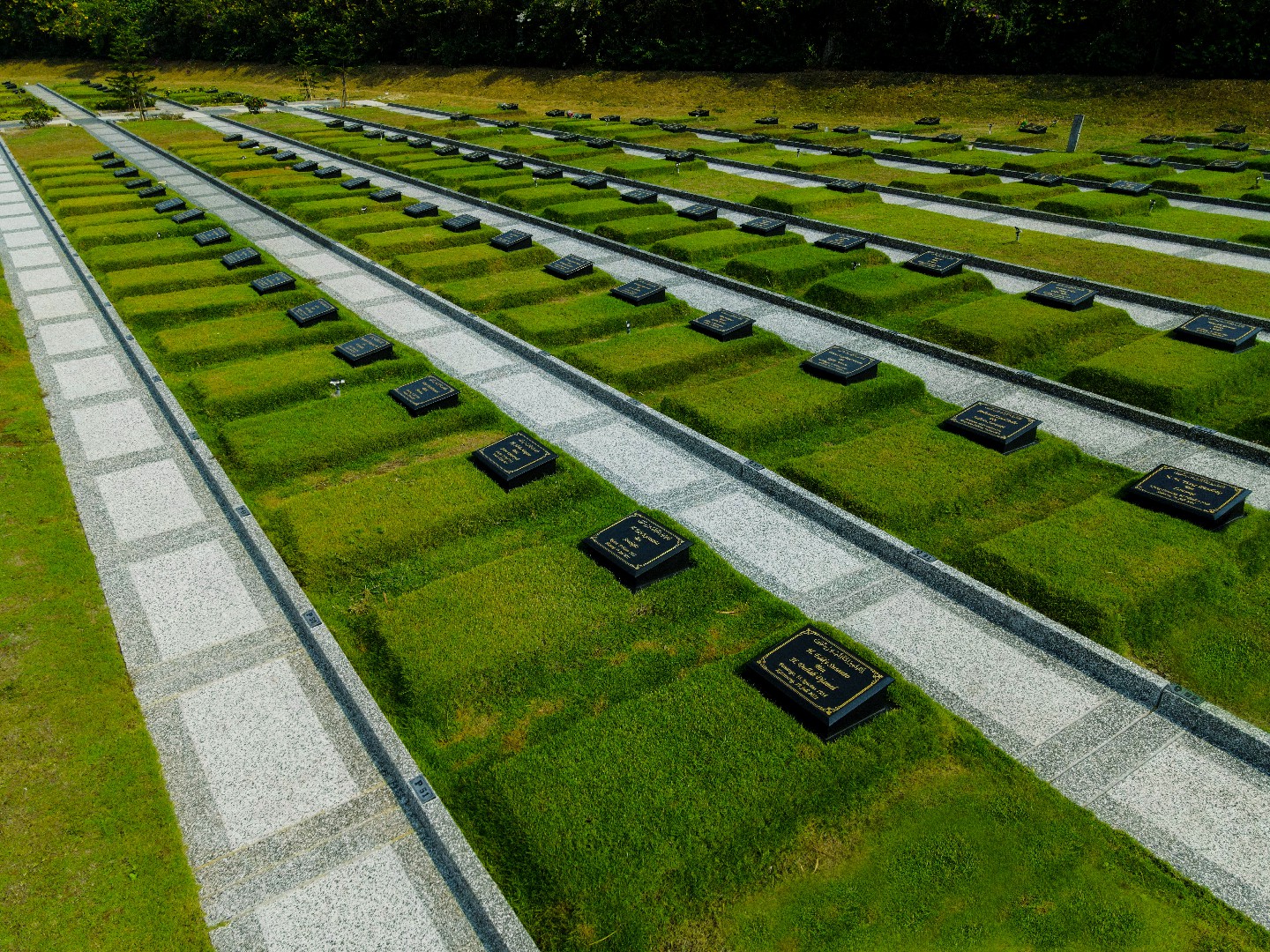 Lingkungan Memorial Garden Al Azhar